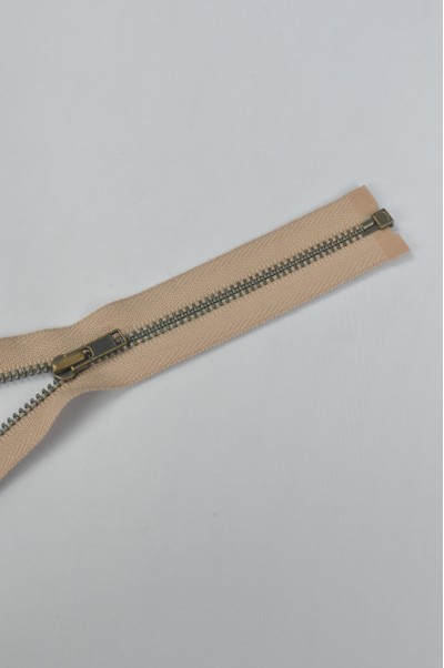 ZIP089   4號拉鏈  青古銅開尾拉鏈  單頭金屬拉鏈   不設單獨拉鍊訂購  細節-1